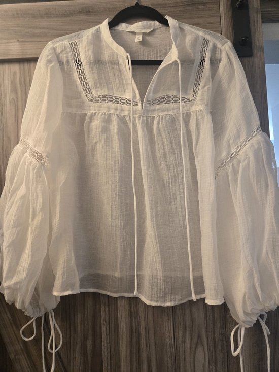 H&M Tops - H&M White Gauze Peasant Blouse with Lace Insets